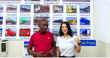 Trinidad Customers Visit Tongya Vehicle to Buy 100 Ton Removable Gooseneck Trailer