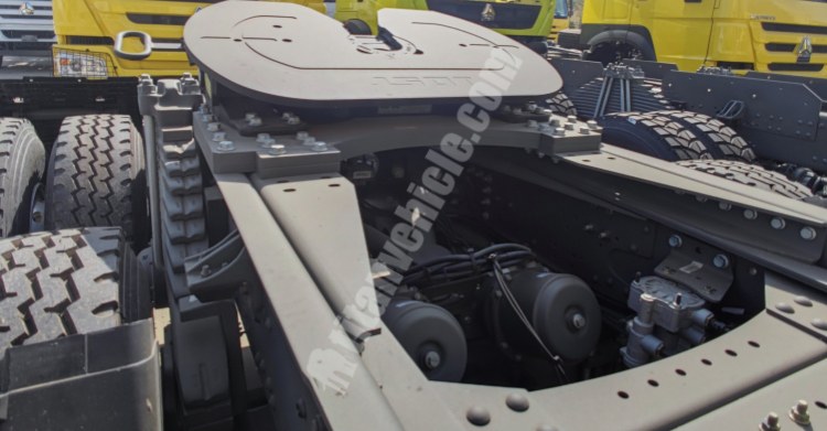 Howo 400  Sinotruk Howo 6x4 Tractor Truck in Guam