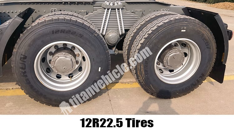 Sinotruk Howo Tractor Truck for Sale in Mozambique