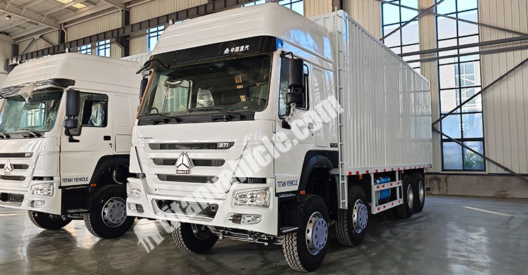 8x4 12 Tires Used Howo Cargo Box Truck for Sale in Nigeria