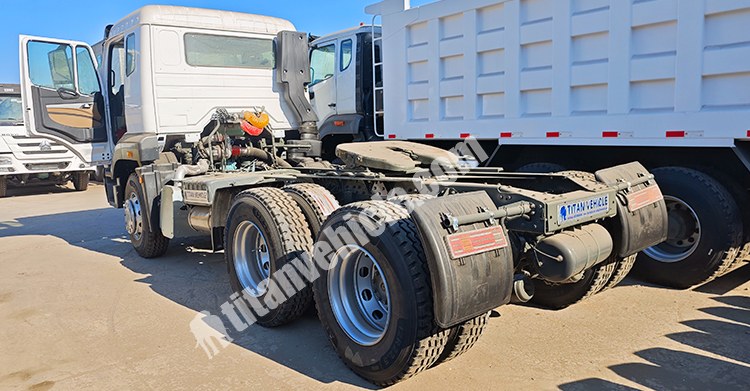 Used Sinotruk Howo 6x4 Tractor Truck for Sale in Uganda