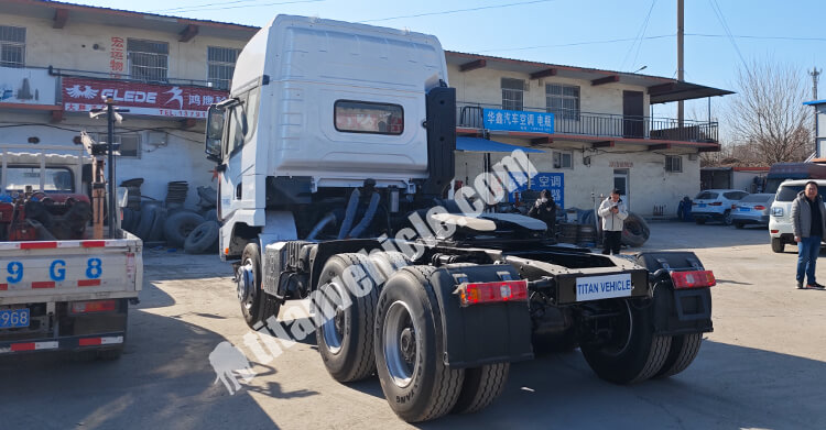 Shacman X3000 Tractor Truck for Sale in Tanzania