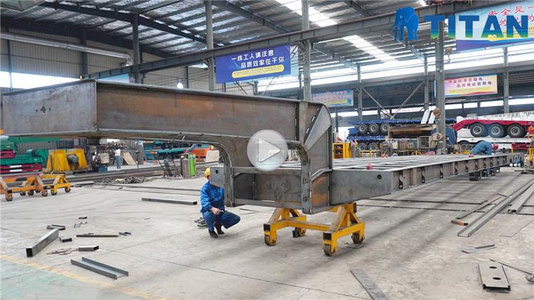 Tri axle lowbed truck trailer semi trailer fo sale by professional supplier Tongya vehicle