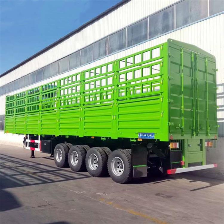 China 4 Axle Stake Semi Trailer